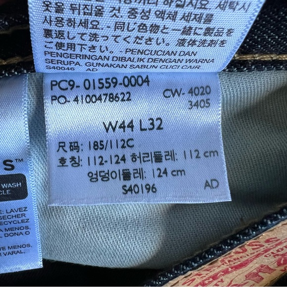 Levi's Men's 559 Relaxed Straight Fit Jeans size 44x32 - Picture 5 of 7